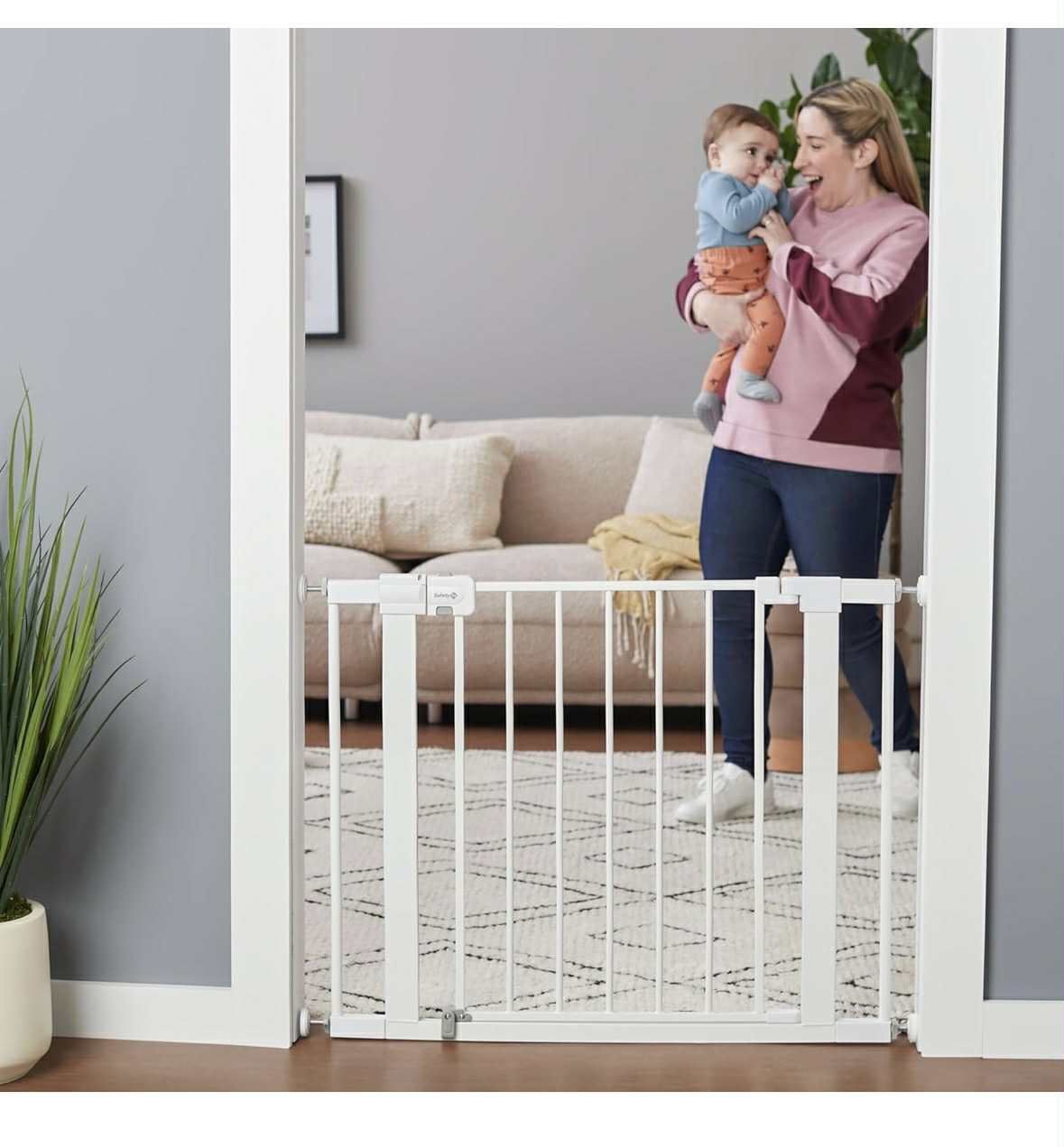 Safety 1st Easy Install Walk Thru Baby Gate 29"-38"W 28” Tall White Metal LIKE NEW