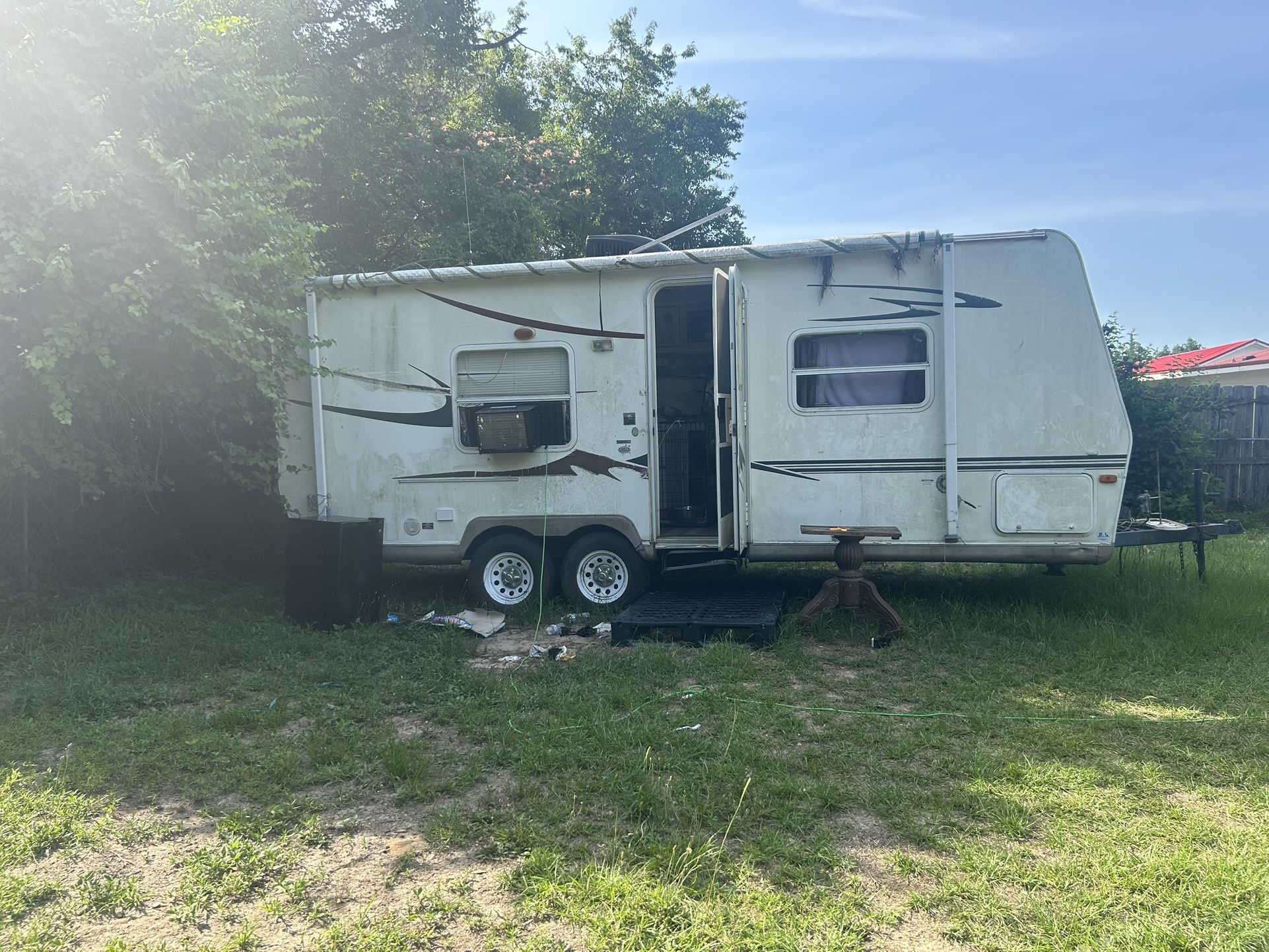 2005 Travel Camper