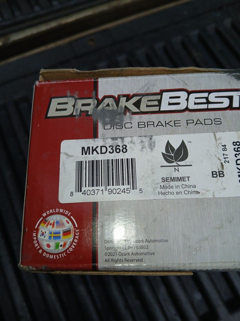 Front Brake Pads For A 1500 Chevy