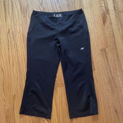 New Balance Woman's Size Medium Workout Activewear Pants Leggings - Black