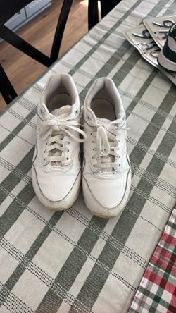 Used Airmaxes, Size 7youth
