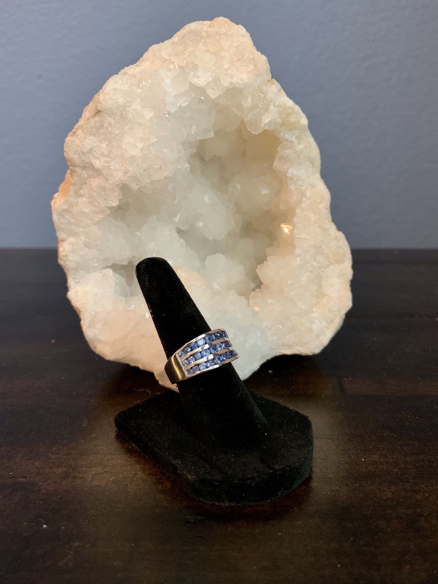 Beautiful Natural sapphire ring