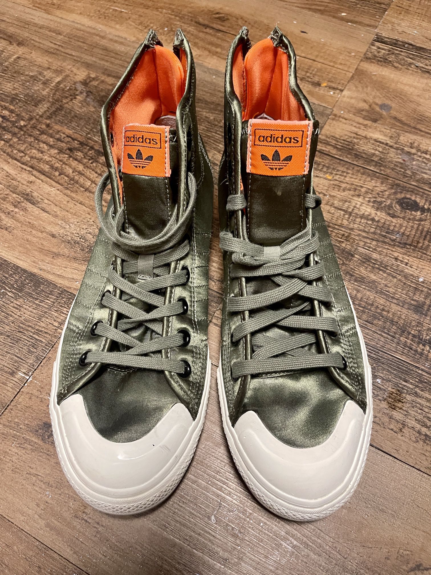 Adidas Originals Men's Olive/Black Size 10.5, Style LVL 029002 Used normal  in good condition. for Sale in E Rncho Dmngz, CA - OfferUp