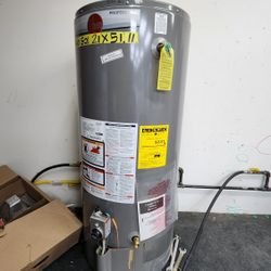 RHEEM PERFORMANCE ELECTRIC WATER HEATER WITH 1YEAR WARRANTY/ 1AÑO DE GARANTIA POR ESCRITO 