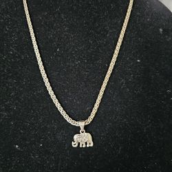 22" Cadena De Plata 925 Con Dije Buena Suerte De Elefante 925  