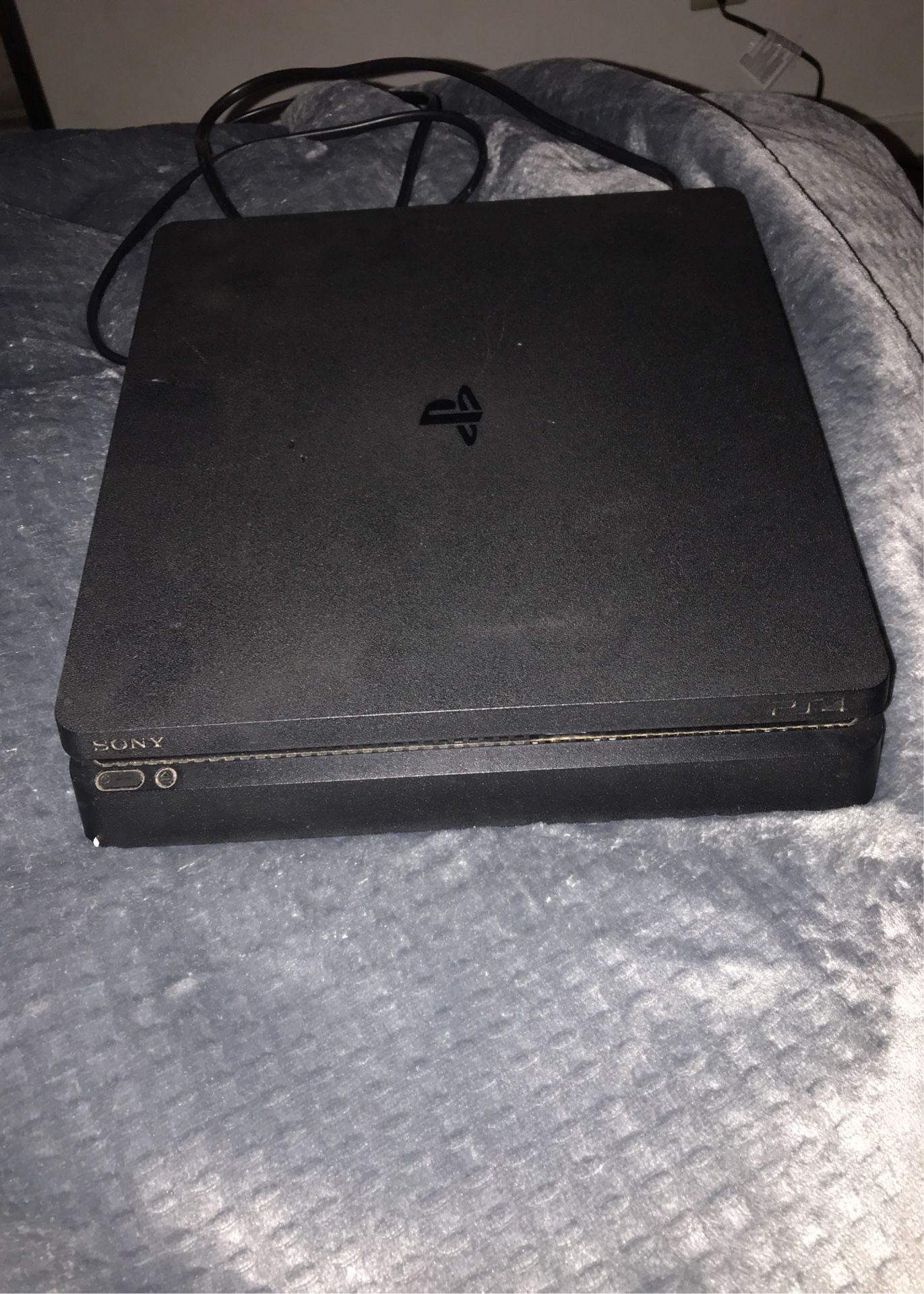 PS4 Slim With 3 Games great Condition