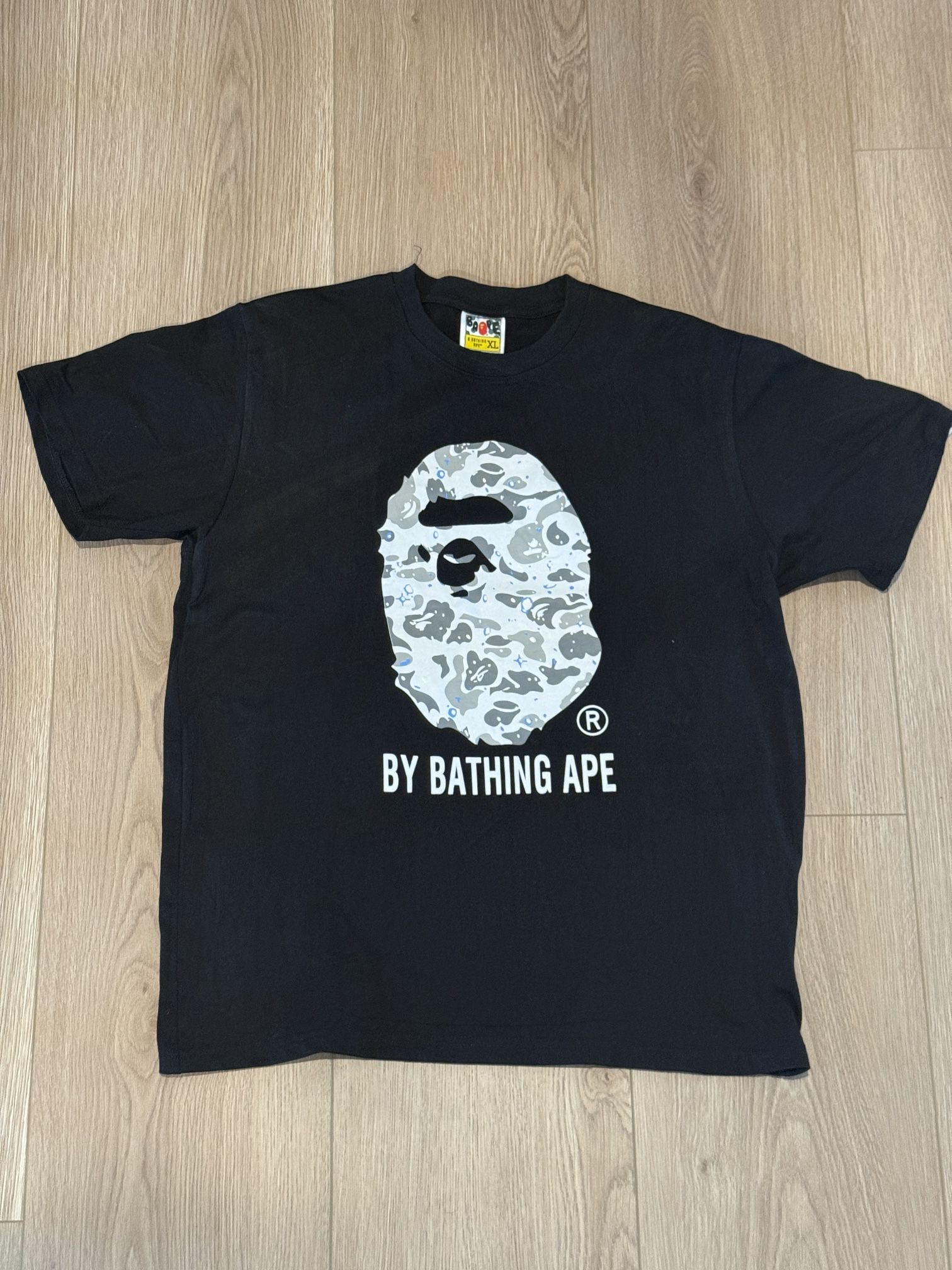 BAPE TEE BLACK AND WHITE