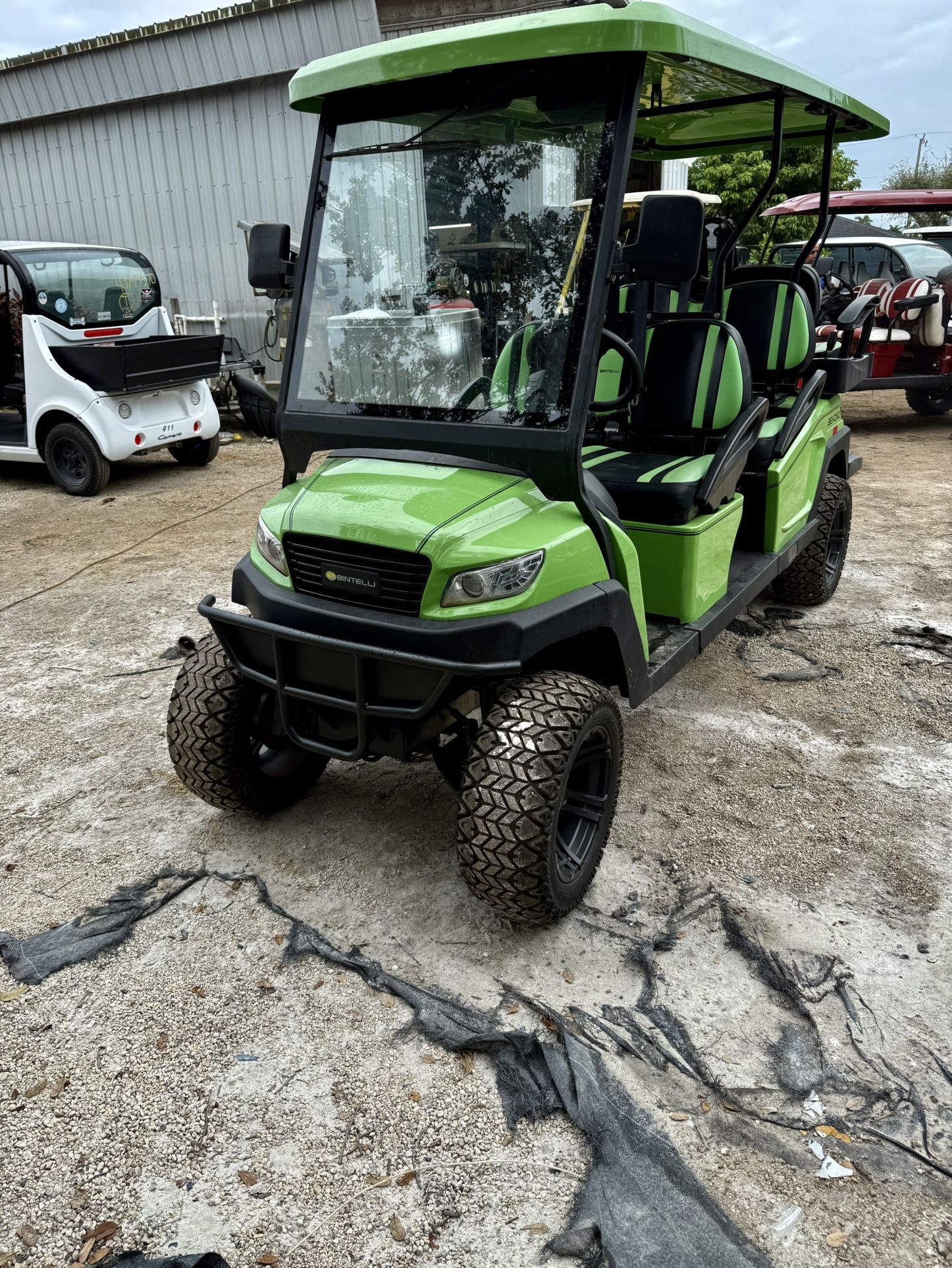 Golf Car Bintelli Beyond 2023