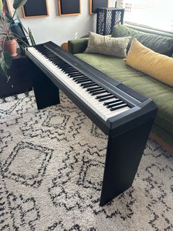 Yamaha P-115B 88-Key Weighted Digital Piano + Stand