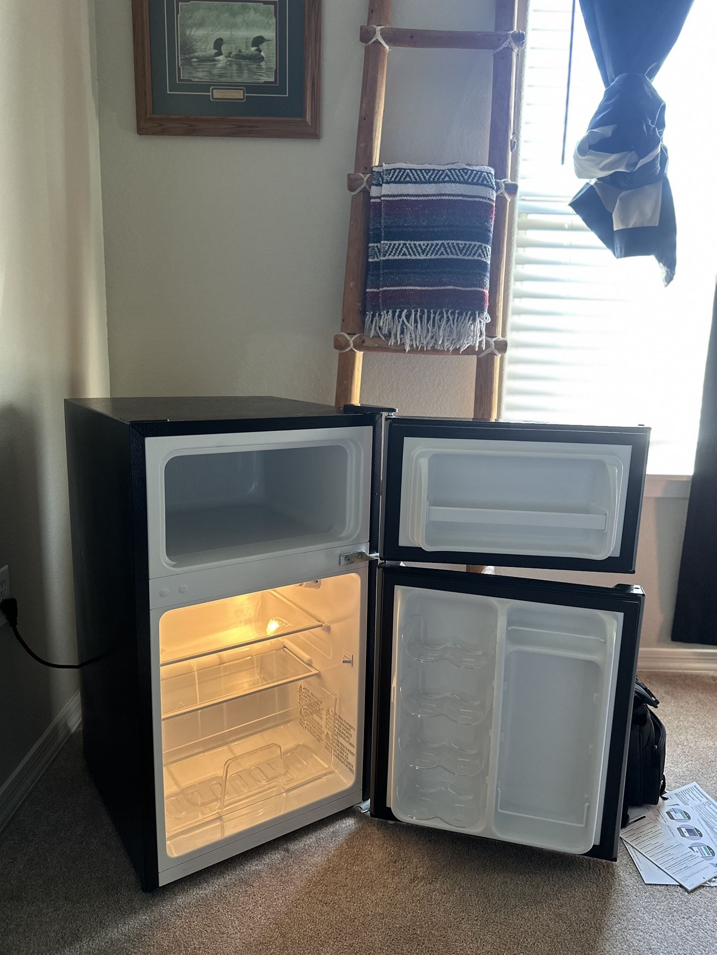 Hi Sense 2 Door Mini fridge