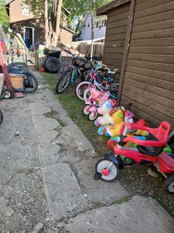 Moving Sale--EVERYTHING MUST GO!!!