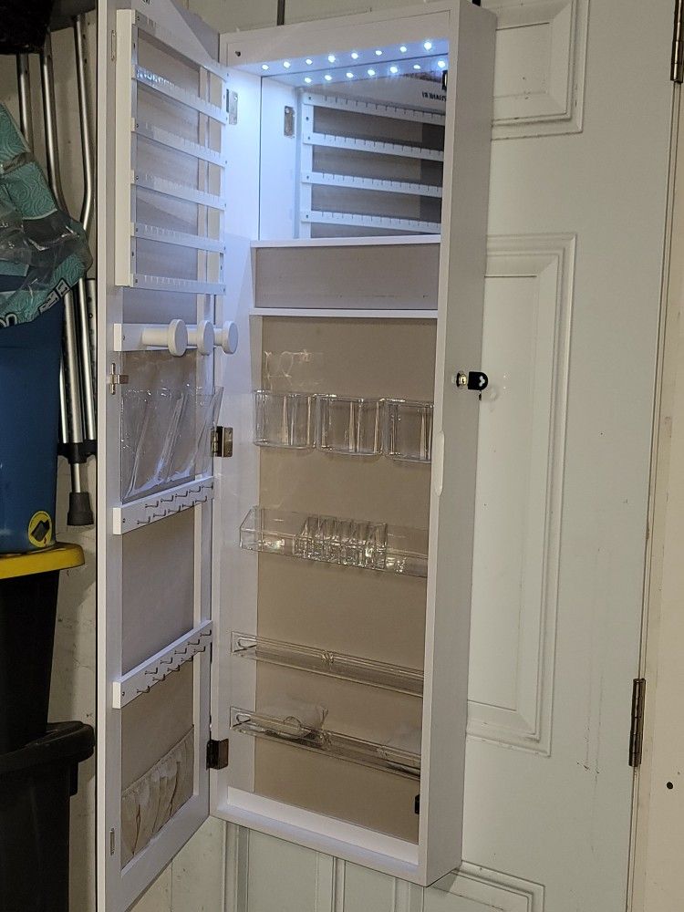 Beautiful Jewelry Box Hangs On Door Or Wall Mount. Mirrored Also Has Lock And Keys