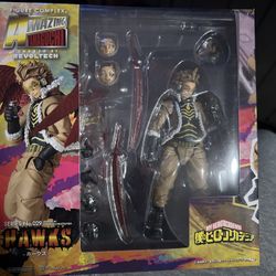Revoltech Hawks