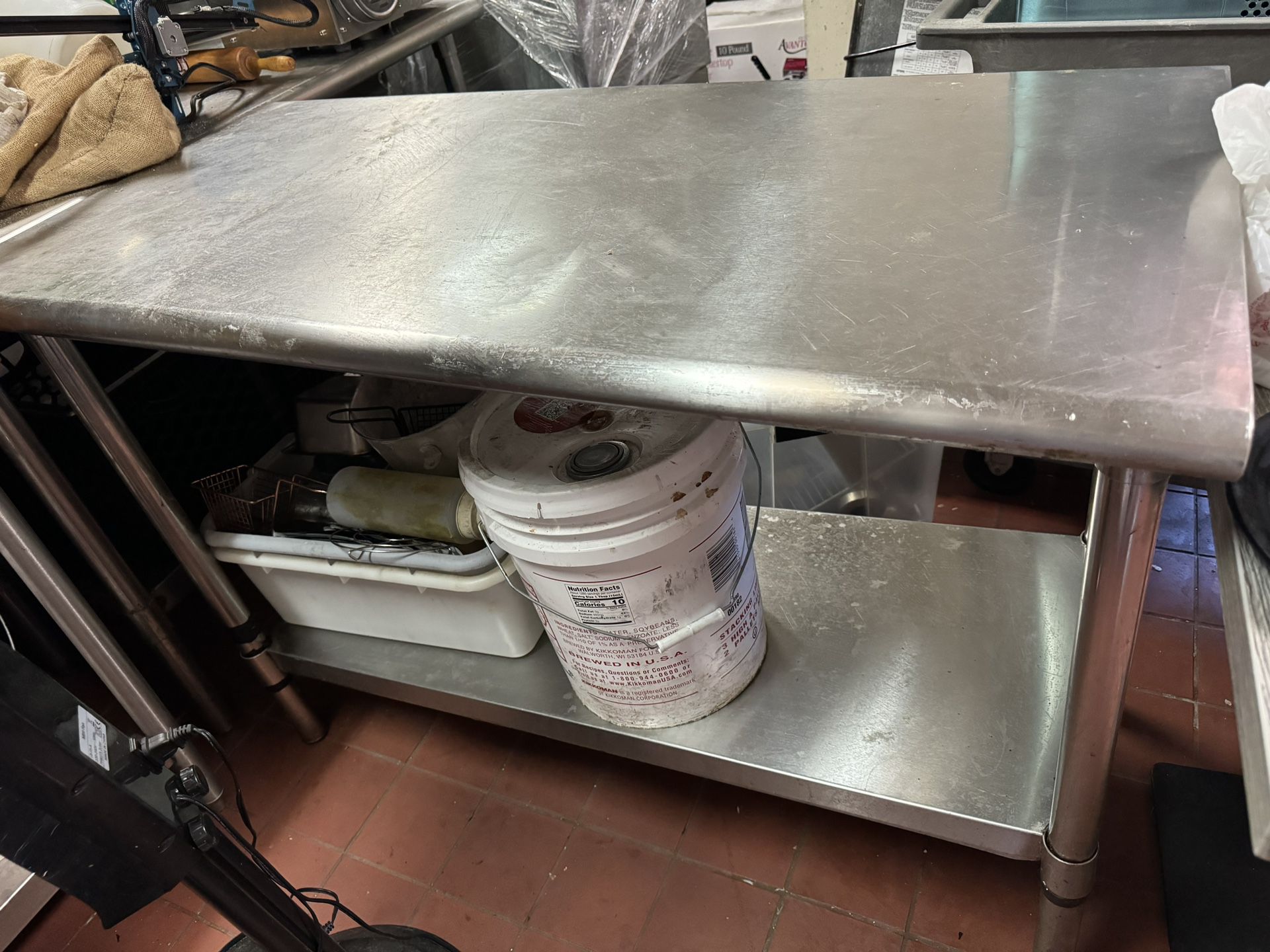 Restaurant counter Table