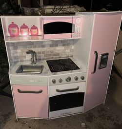 Kid Kraft wooden toy kitchen, Barbie’s, plastic food, pots and pans