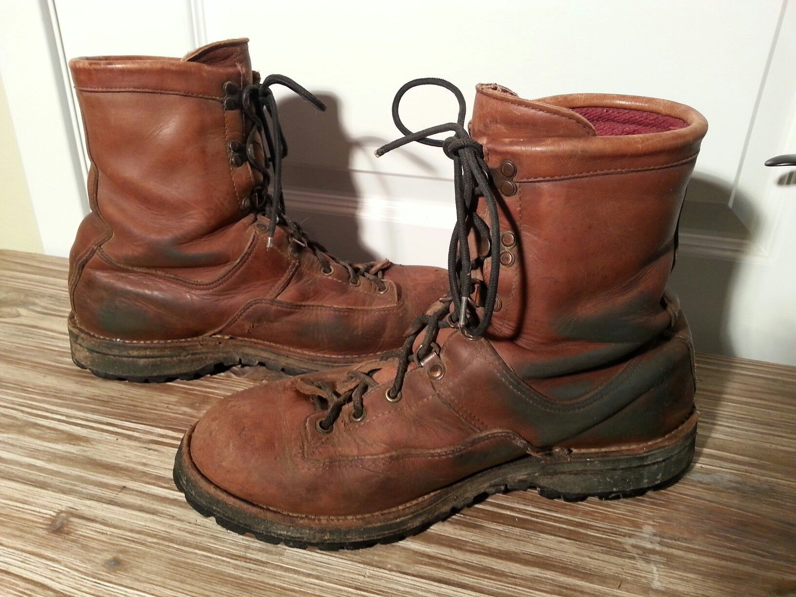 Men's leather Danner GoreTex boots made in the USA men's Danner boots