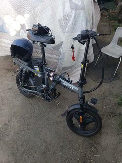 00030 Miles Brand New Conditions Ebike Electric Bike 25mph 40miles range. Keys. Charger. Helmet & locked. $450! Or Trade up