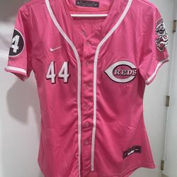 Ladies Pink Cincinnati Reds De La Cruz  stitched jerseys in memory of Pete Rose on the sleeve