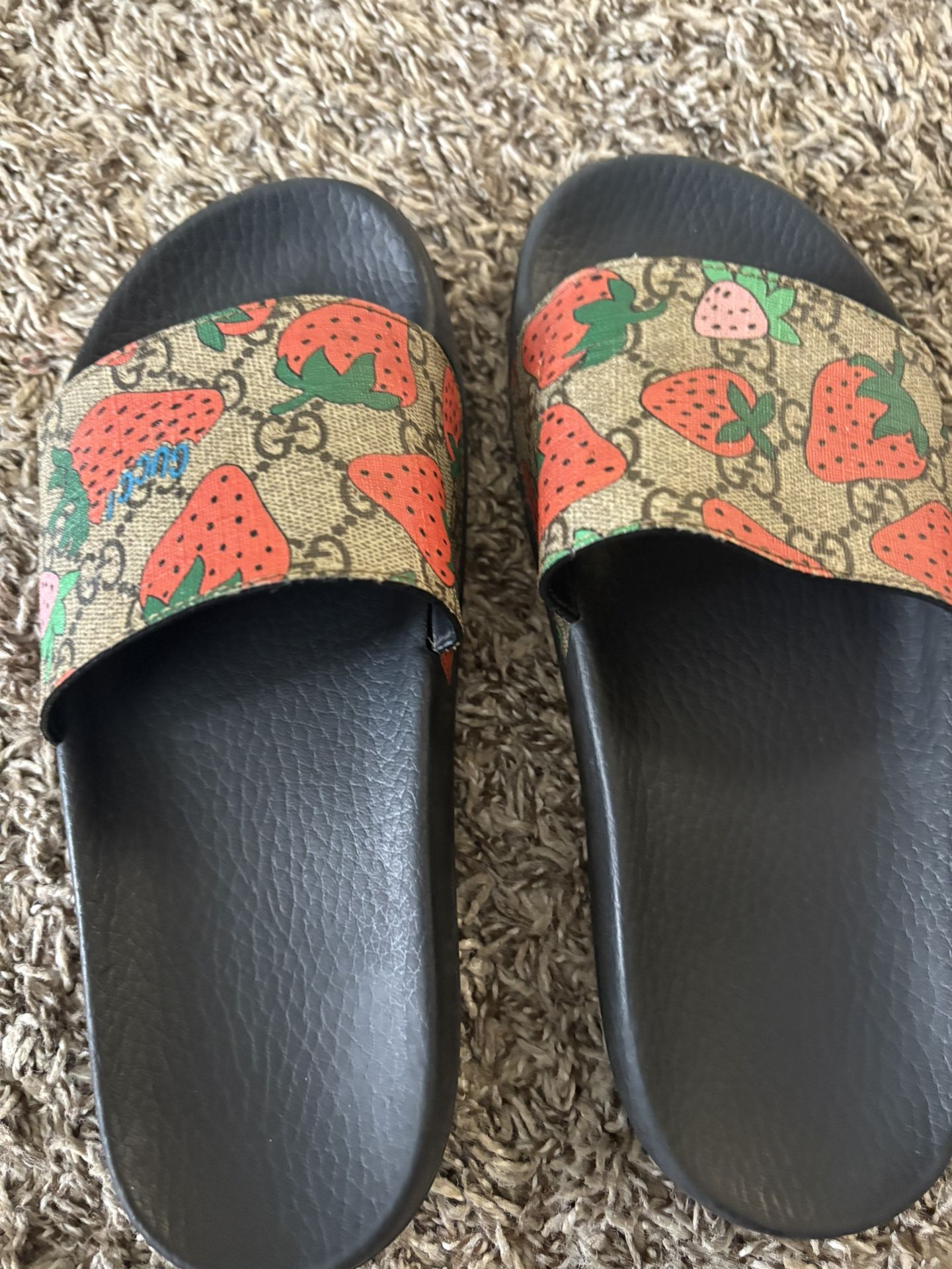 Gucci Slides
