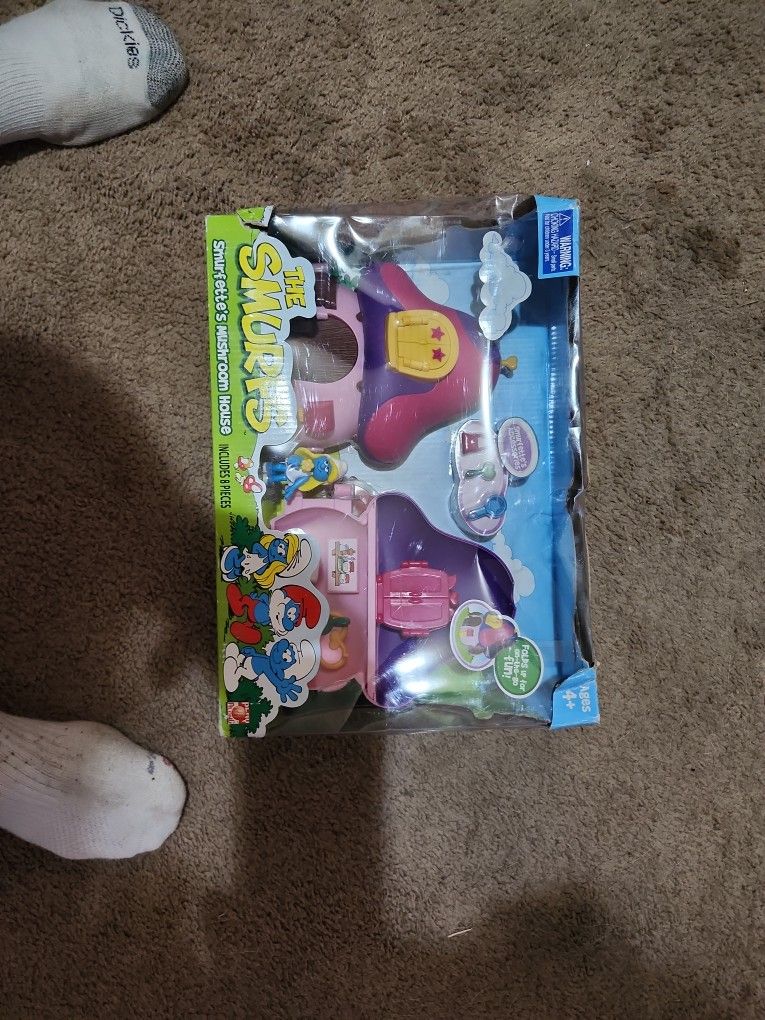 Smurfettes Mushroom House