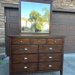Solid Wood NOVA 9-Drawer Dresser with Mirror & 2-Drawer Nightstand SET