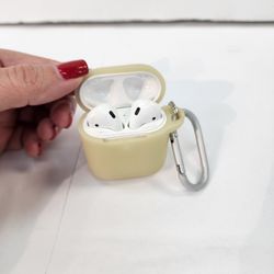 Apple Airpods 2nd Gen Bluetooth Wireless In Ear Earbuds  Headphones 