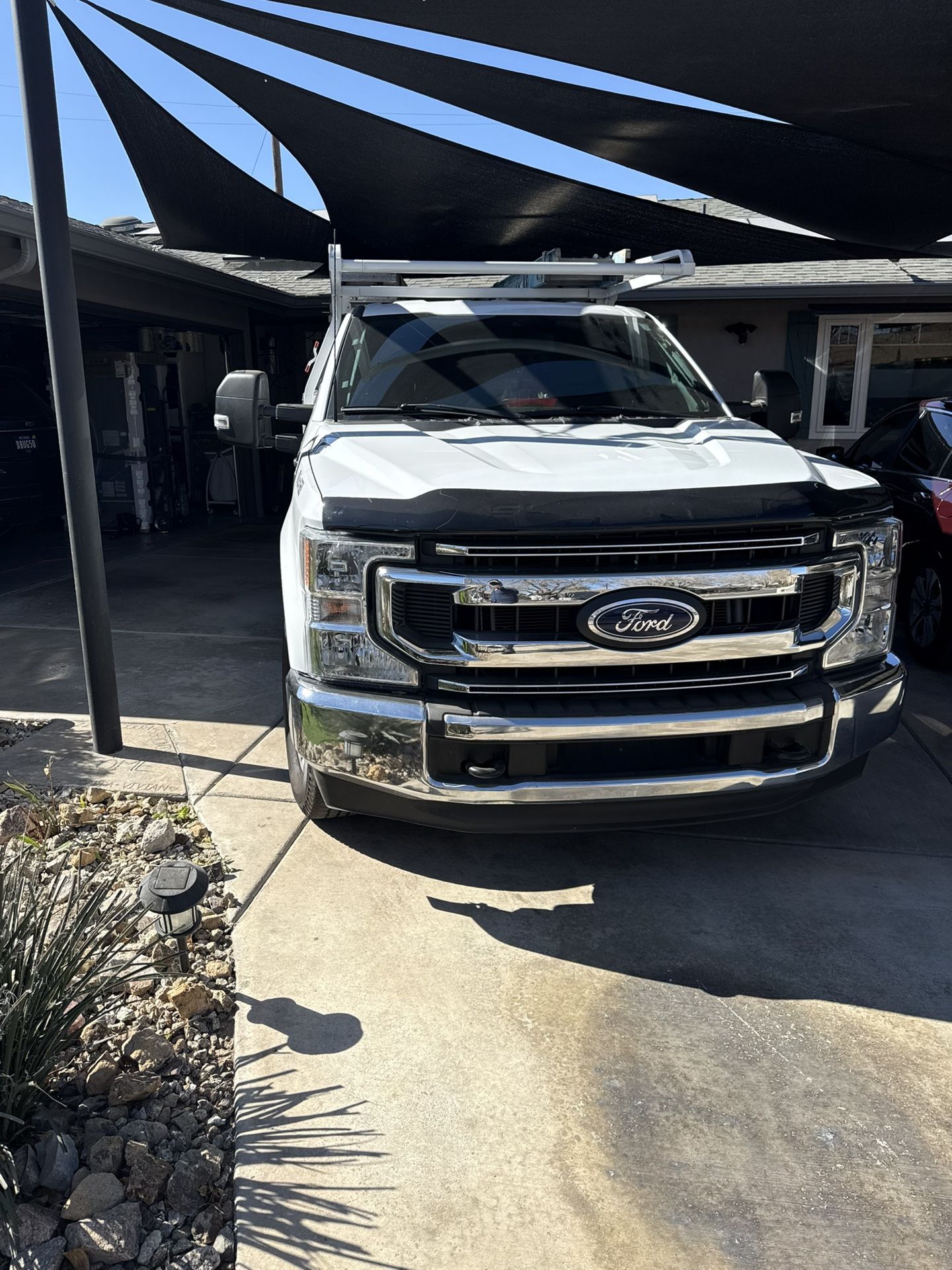 2022 F-350 Ford Super Duty W/service Body Gas W/electric Cargo Cover 