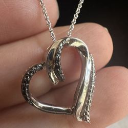 925 Sterling Silver Black And White Genuine Diamond 💎 Heart ❤️ Necklace, 18In. 925 Chain , Both Hallmarked And Diamond Tested In Photos 