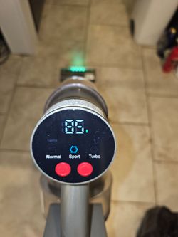Cordless vacuum cleaner