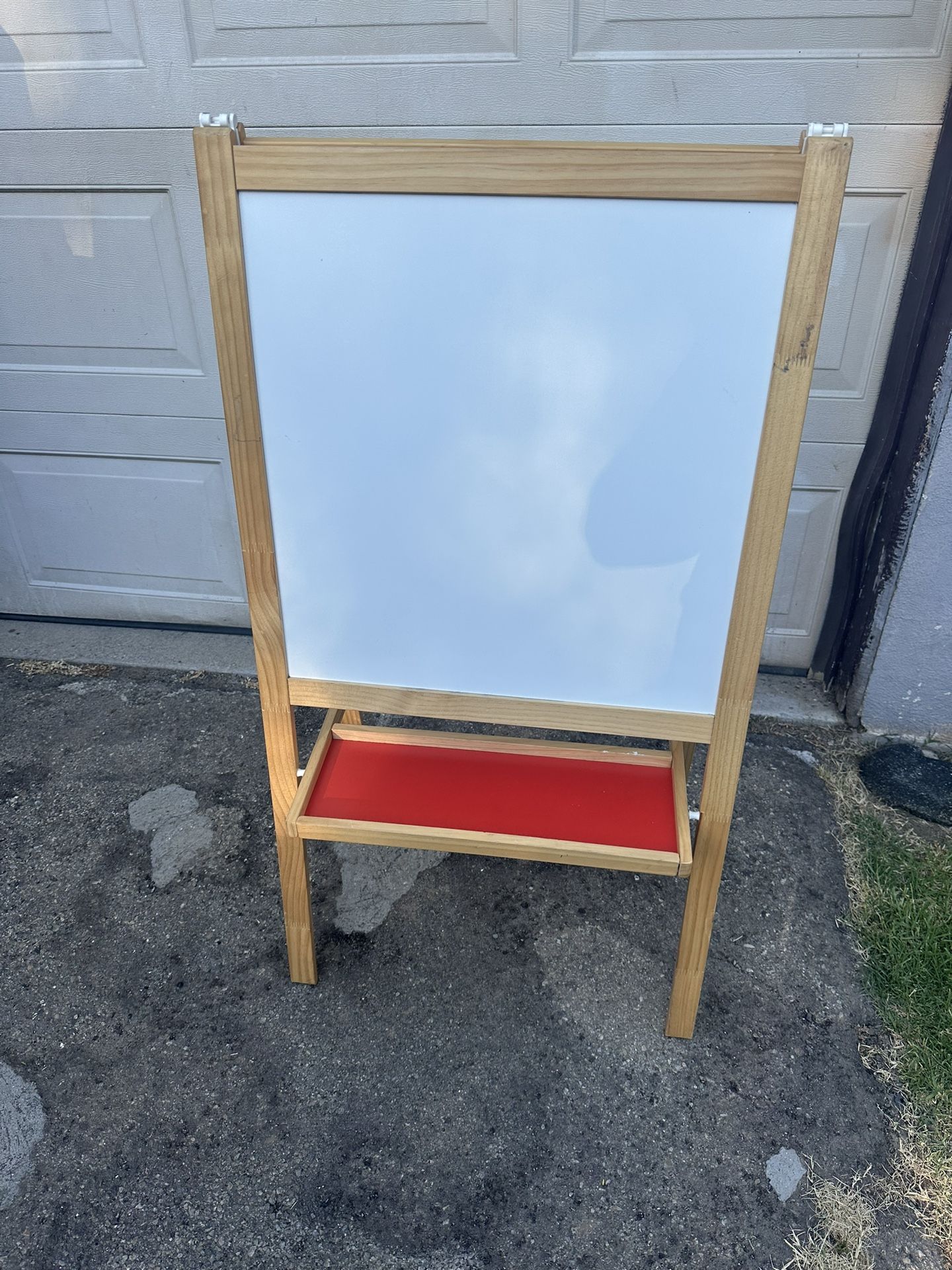 Whiteboard/chalkboard