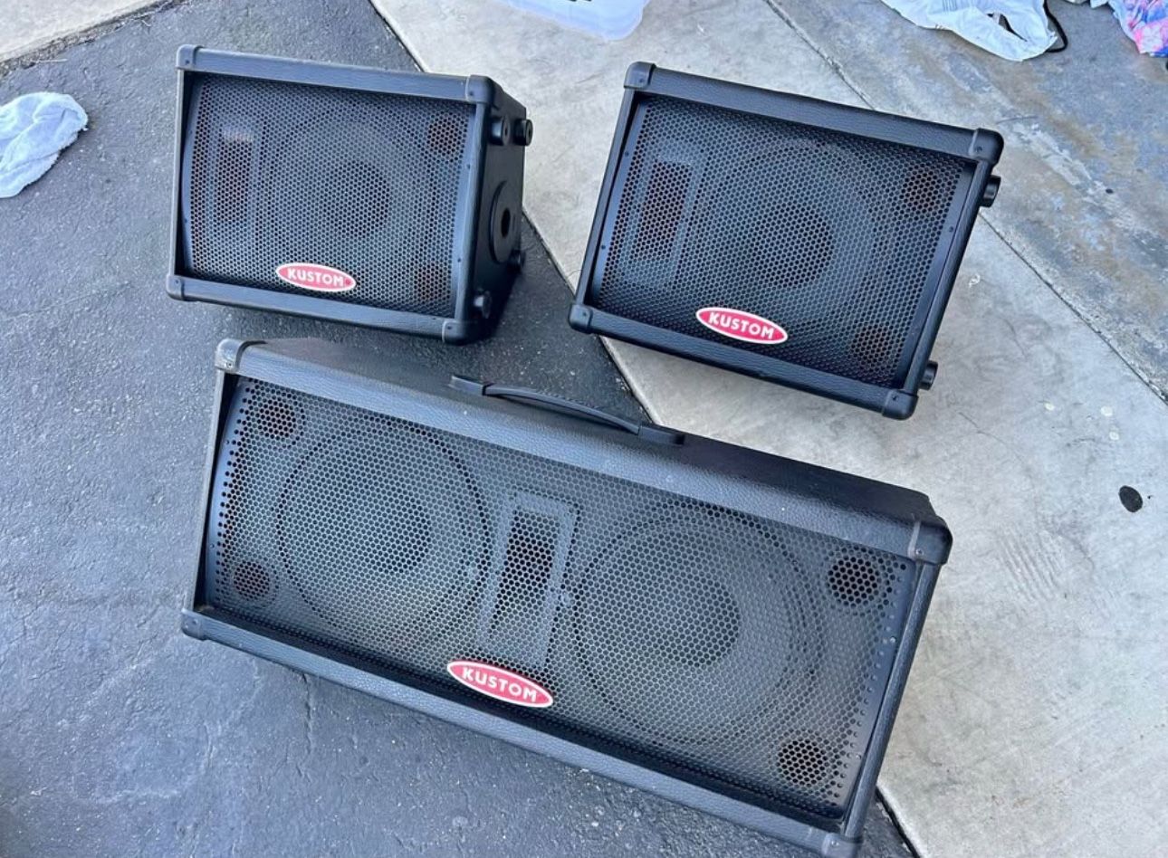 Kustom KPM10 (x2) & KPM210 Powered Monitors
