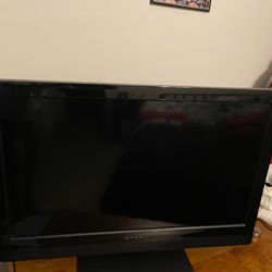 Dynex 32' TV 