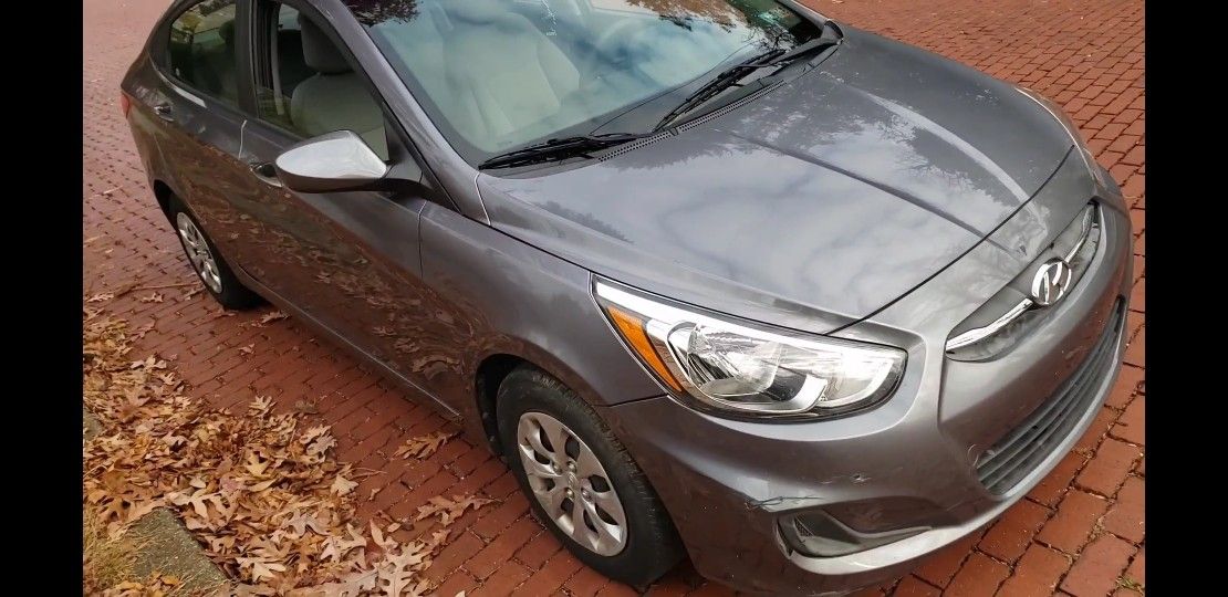 2017 HYUNDAI 42K MILES