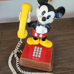 Vintage Rare 1976 Mickey Mouse Phone