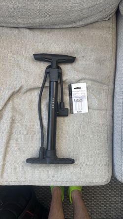 Bike Pump plus needles