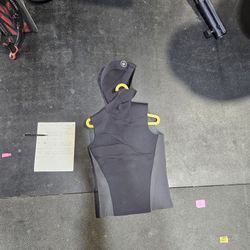 Men’s XL neoprene hood/vest underlayer combo
