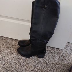 Black Boots 7.5