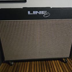 Line 6 Flextone 2 XL 2x12 With Floor Board