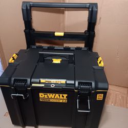 Dewalt Rolling Tool Box 