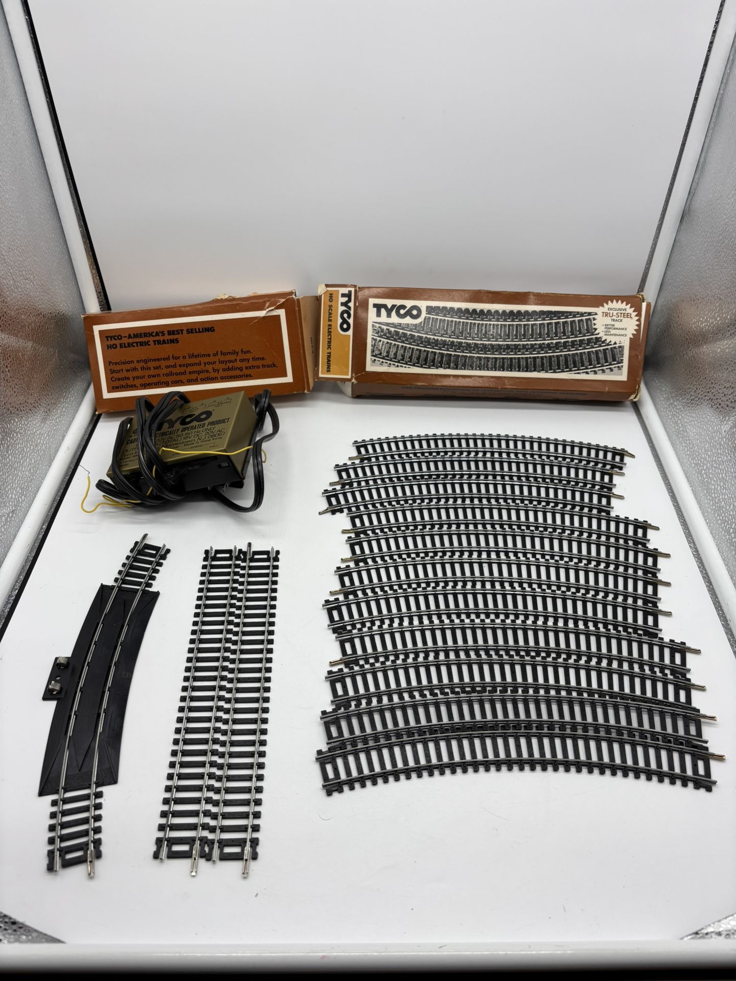 Vintage Tyco Train Exclusive Tru-Steel Track HO Scale in Box 14 pieces + Battery