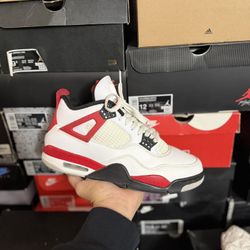 Jorda Red Cement 4s size 9.5 USED But Clean 