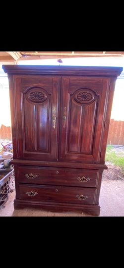 Tv armoire