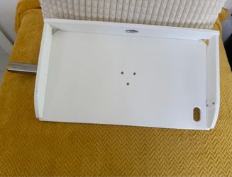 Bait Table