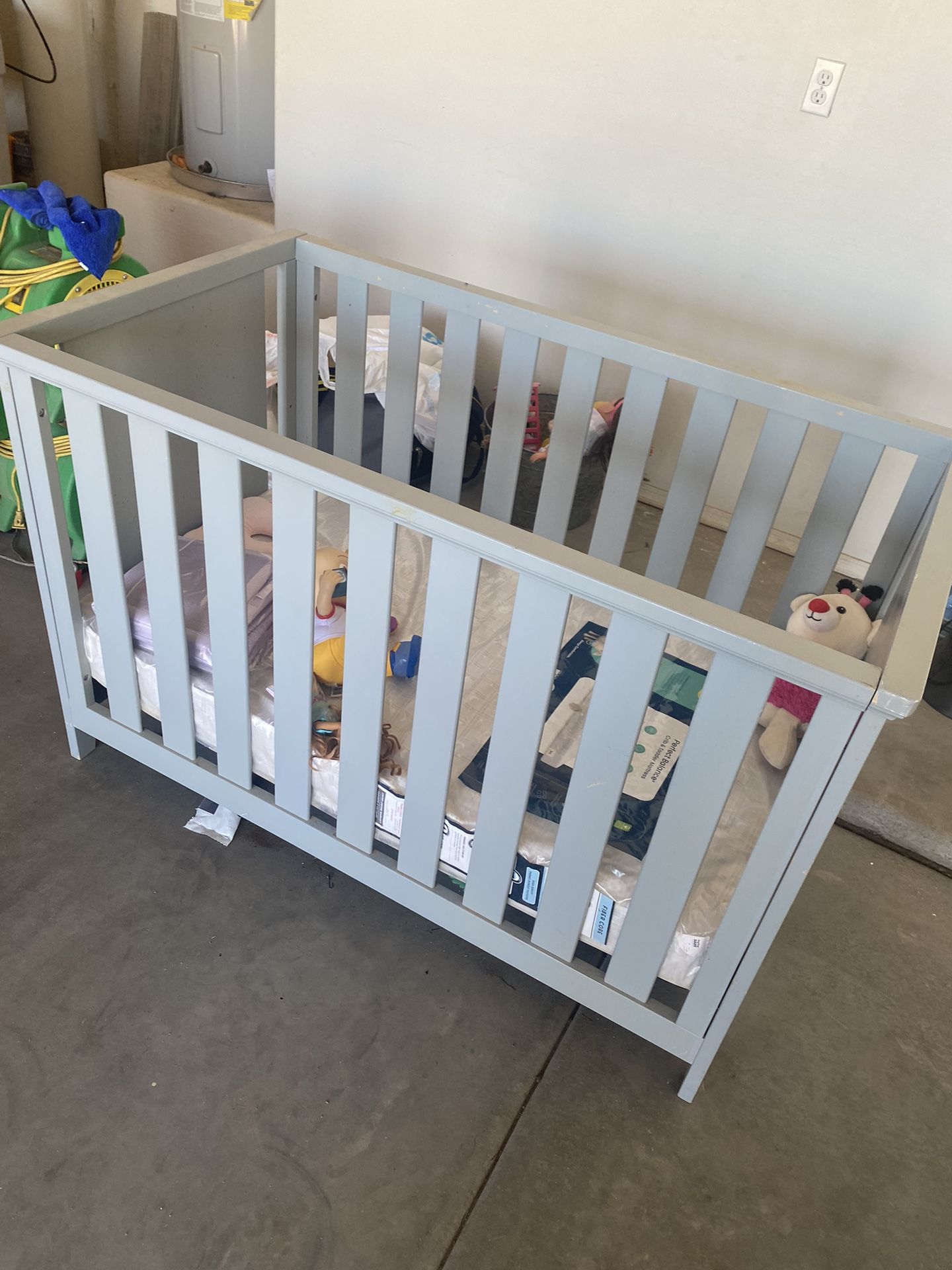 Baby crib