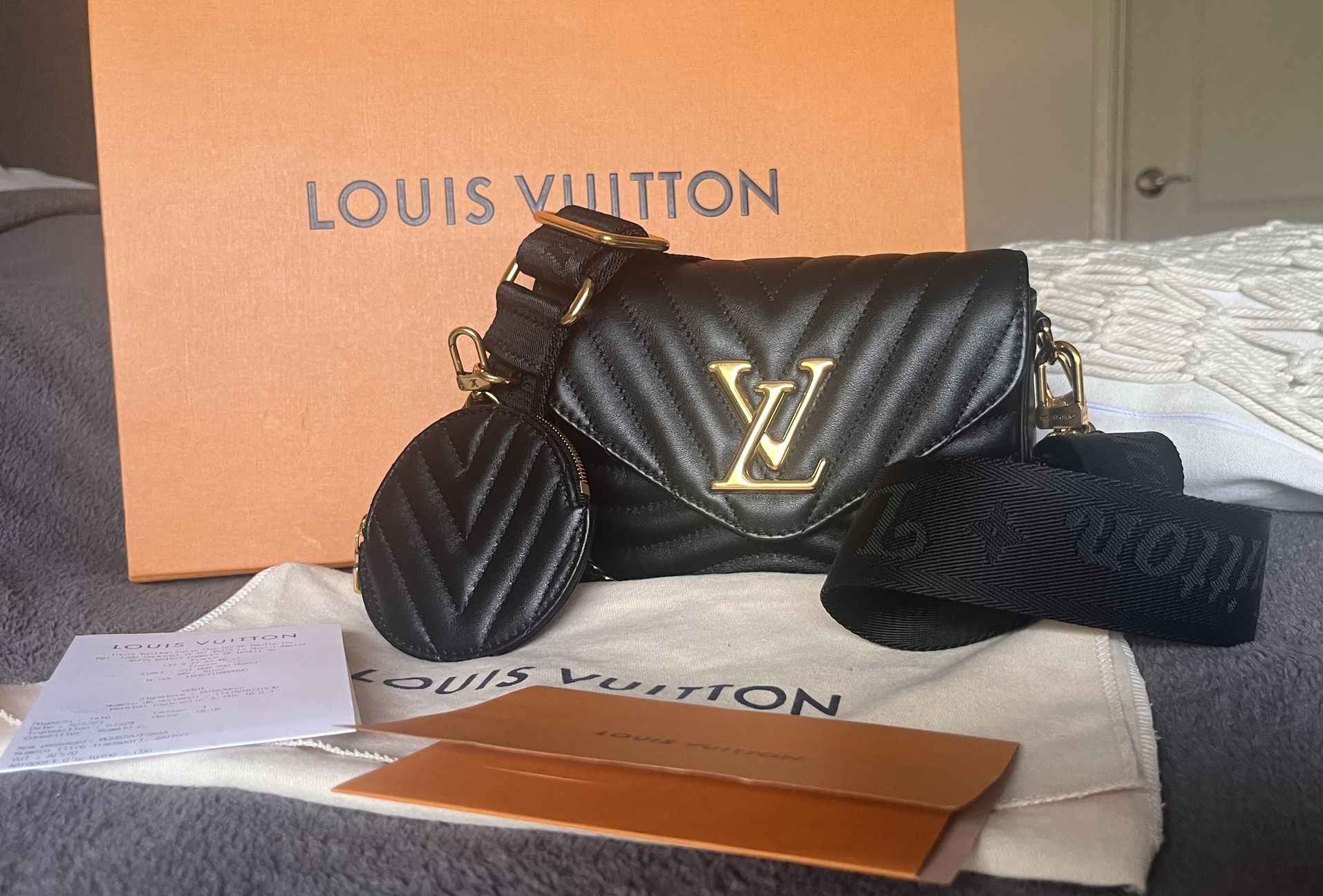 New Louis Vuitton New Wave Multi-Pochette Black Leather 