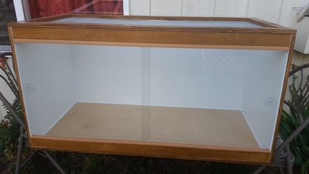 Cage, enclosure, lizard habitat