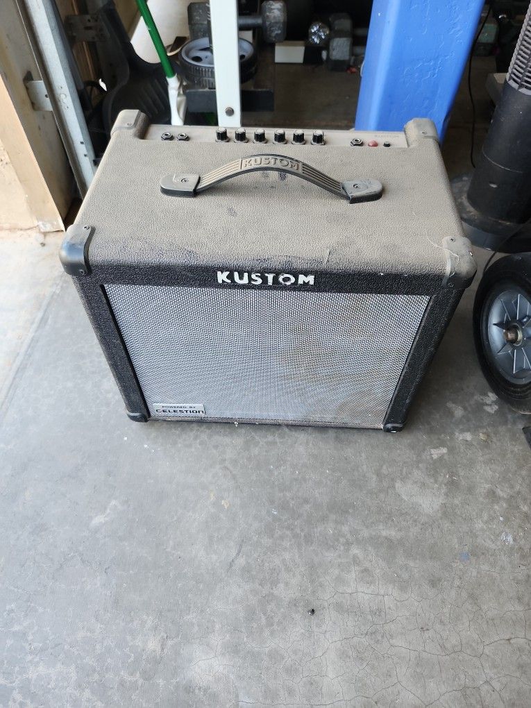 KUSTOM KBA30 guitar Amp