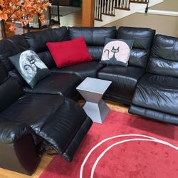 5-piece Dania leather sectional with recliners 