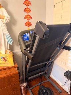 treadmill sell fast not for kids 250 firm