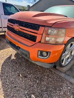 07-13 Silverado 1500front bumper and grill